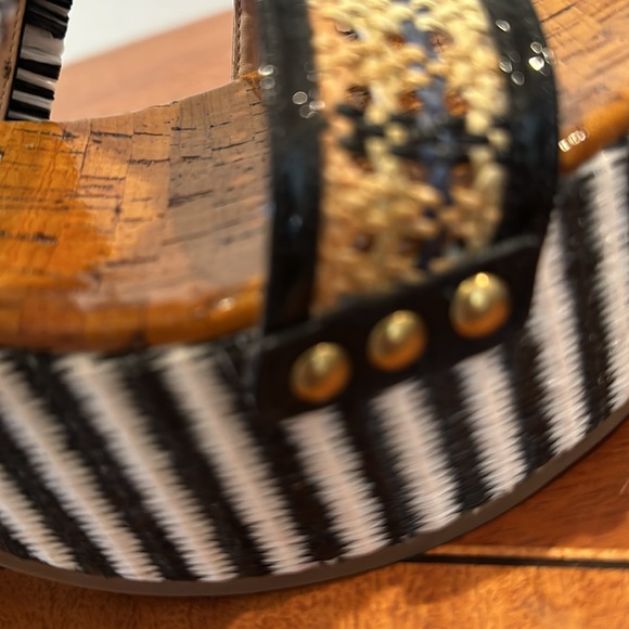 Coach raffia-adorned platform Nita Sandal mixed media like new! - Picture 9 of 12